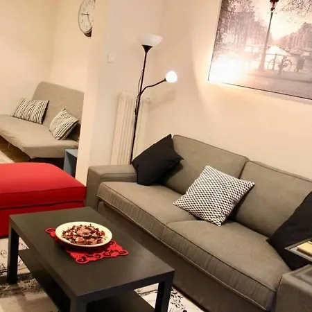 7 Steps Apartment Metro Syggrou Fix near Acropolis-2